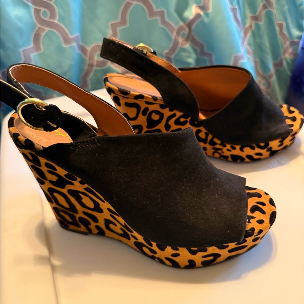 Leopard Print Wedge Sandals with Black Suede Straps - Picture 4 of 6